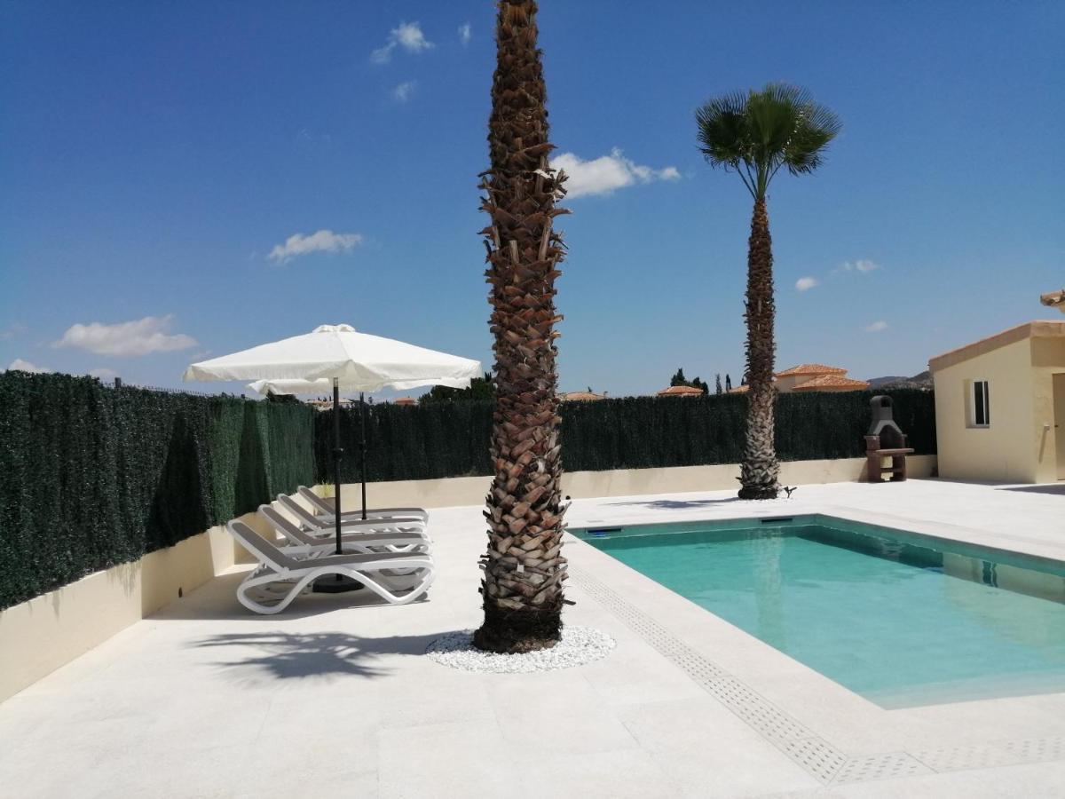 Villa Los Castos Immaculate 2-Bed Villa Arboleas Екстериор снимка