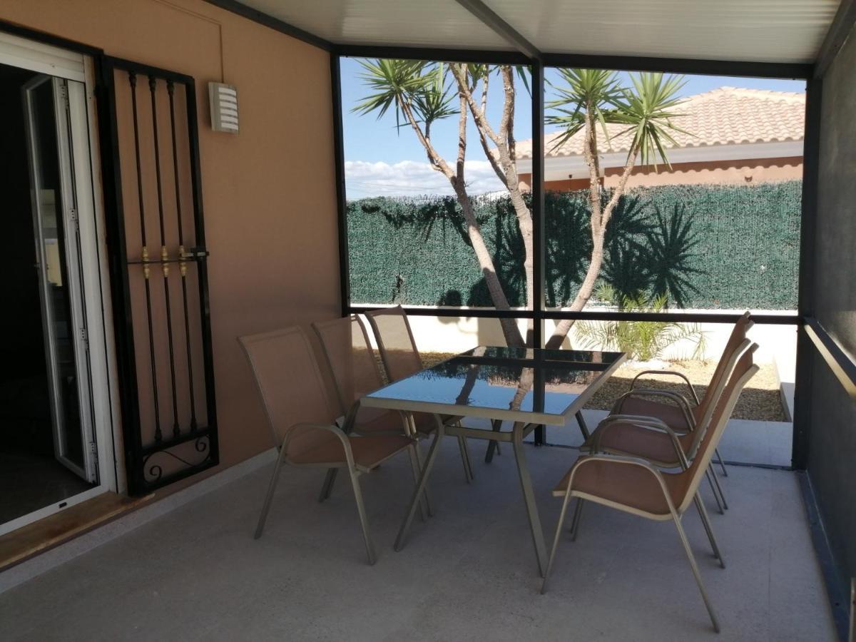 Villa Los Castos Immaculate 2-Bed Villa Arboleas Екстериор снимка