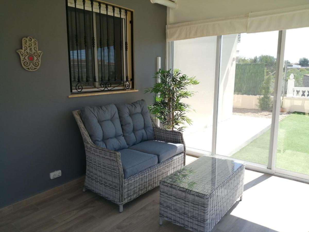 Villa Los Castos Immaculate 2-Bed Villa Arboleas Екстериор снимка