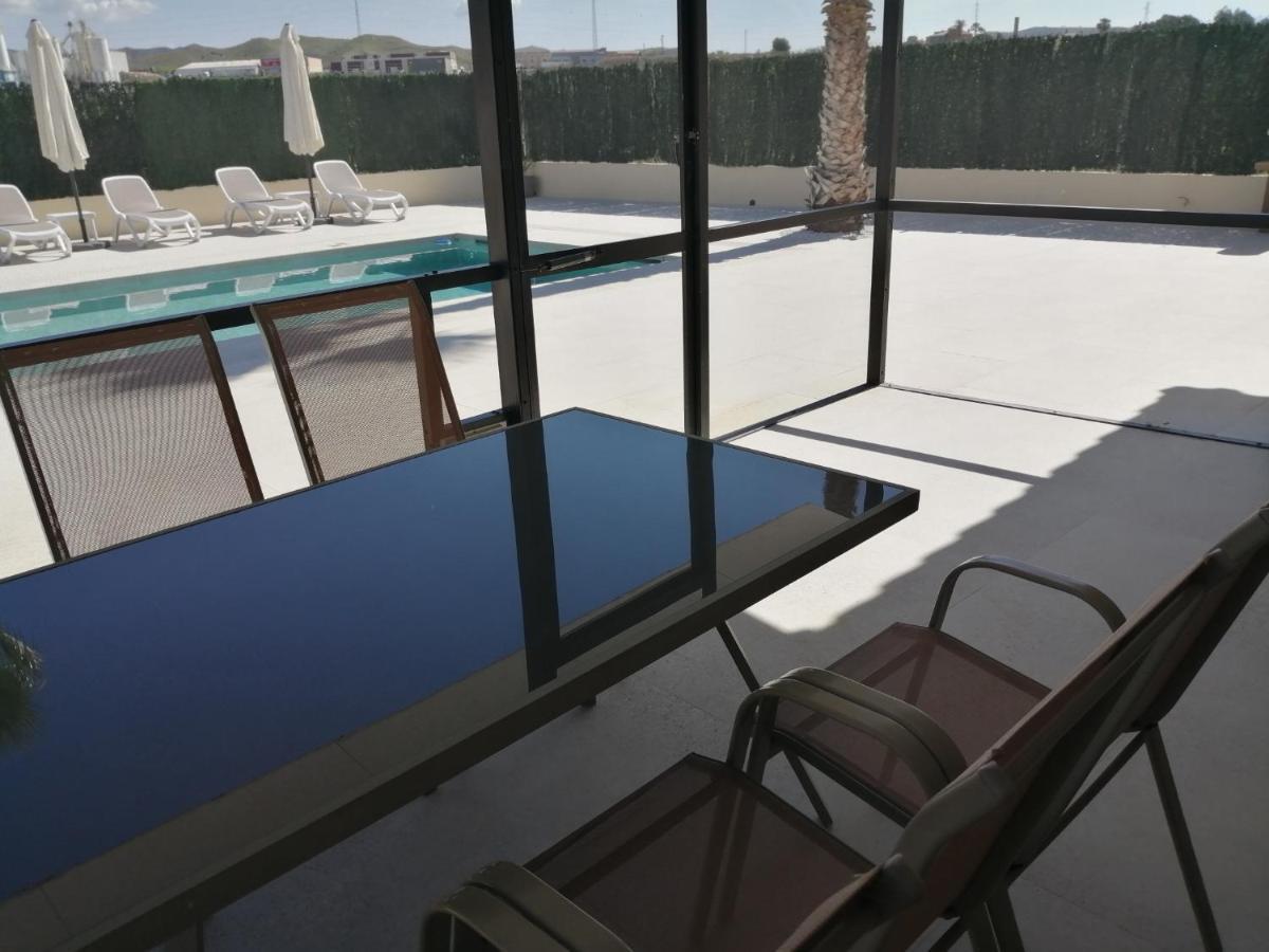 Villa Los Castos Immaculate 2-Bed Villa Arboleas Екстериор снимка