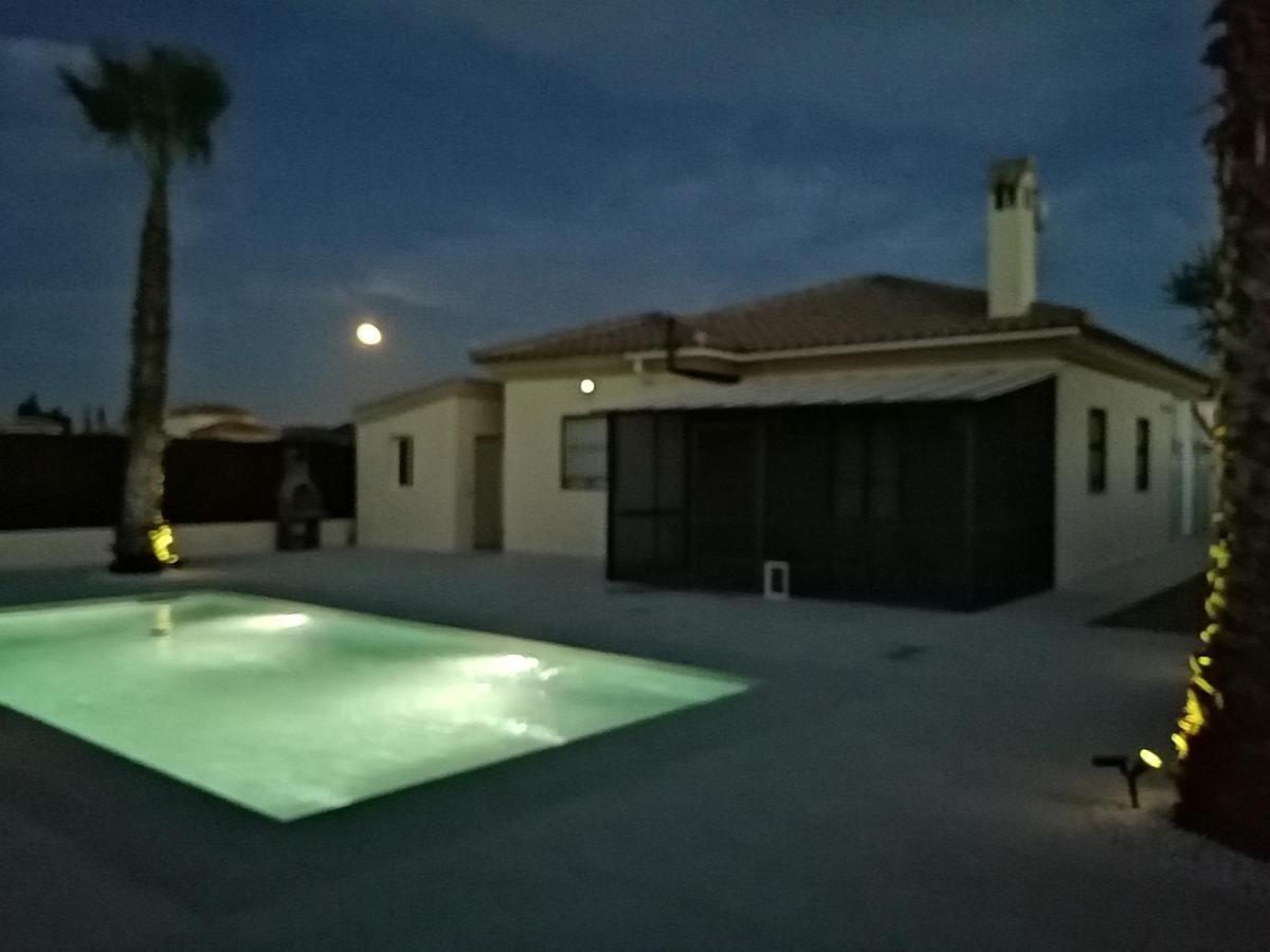 Villa Los Castos Immaculate 2-Bed Villa Arboleas Екстериор снимка