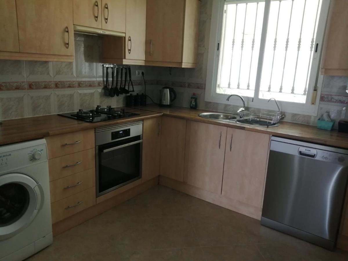 Villa Los Castos Immaculate 2-Bed Villa Arboleas Екстериор снимка